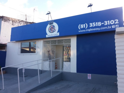 Escola de Inglês EASY no Cabo foi ampliada